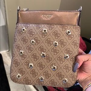 guess bag